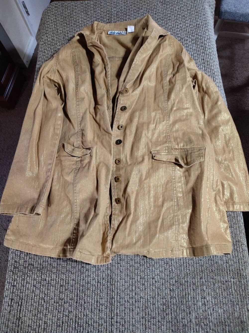 Denim 24/7 Women’s 18W gold metallic jacket